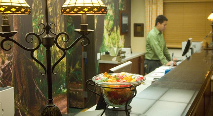 Phoenix Inn Suites - Lake Oswego