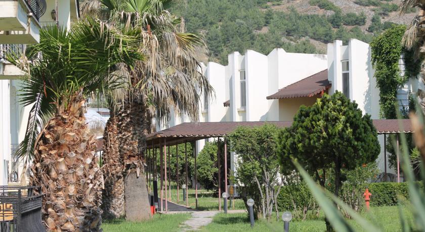 Barika Park Thermal Tatil Koyu