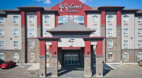 Redwood Inn & Suites