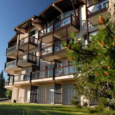 Résidence Pierre & Vacances le Pédrou Hotels near Télécabine des Airelles