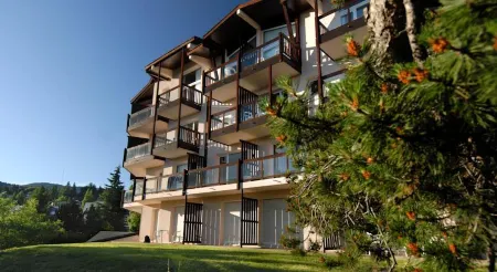 Résidence Pierre & Vacances le Pédrou Отели рядом с достопримечательностью «Station de Ski - Font Romeu Pyrénées 2000»