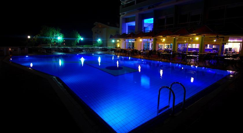 Marina Hotel & Suites Kusadasi