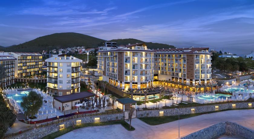 Ramada Resort Kusadasi & Golf