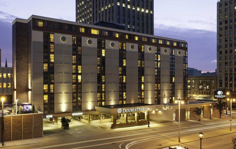 DoubleTree by Hilton Hotel Milwaukee Downtown,Milwaukee Updated 2024
