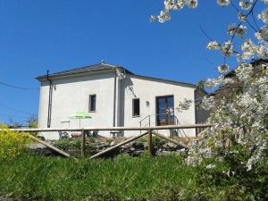 Casa Rural de alquiler integro La Cantina de Villarmayor-Asturias