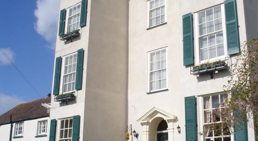 Alcombe House - Housity