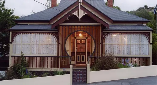 The Duck House Hotels in Burnie