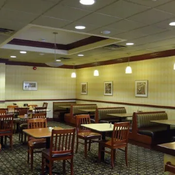 Best Western Plus Toronto North York Hotel & Suites