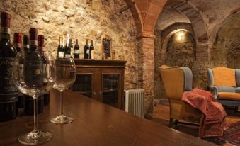 FRA Paolino B&B - Locanda di Montisi - Housity