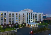SpringHill Suites by Marriott Newark International Airport Отели рядом с достопримечательностью «Технологический институт Нью-Джерси»
