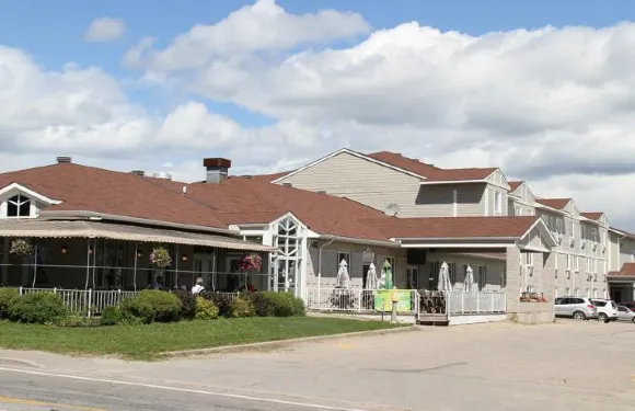 杜德拉維烏客棧