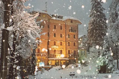 Limone Palace Aparthotel