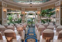 Embassy Suites by Hilton Los Angeles Downey فنادق في Downey