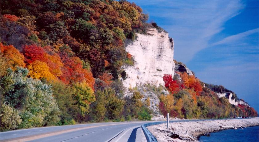 Best Western Premier Alton-St. Louis Area Hotel
