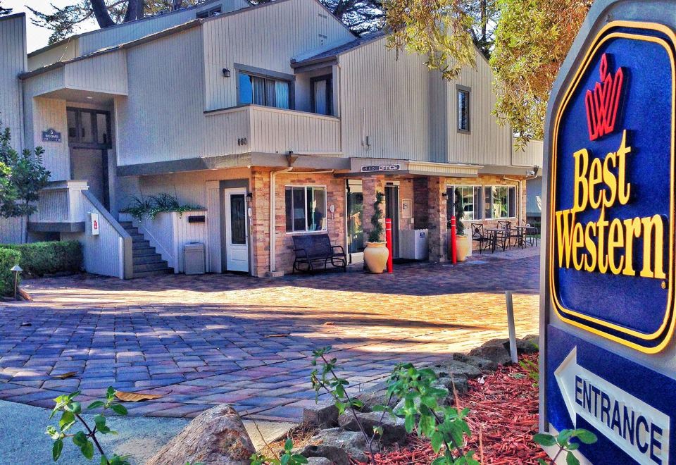 2. 베스트 웨스턴 ..