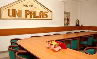 Uni Palas