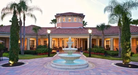 WorldQuest Orlando Resort Отели рядом с достопримечательностью «Walt Disney: One Man's Dream»