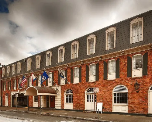 Best Western Plus French Quarter Courtyard Hotel Hotels near Treme