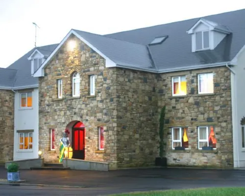 Donegal Manor Hotele w: Donegal
