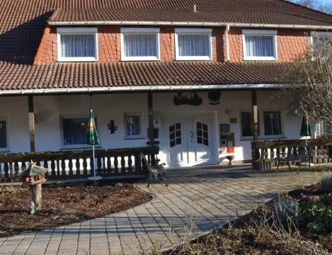 Land-Hotel Am Wald Garni - Housity