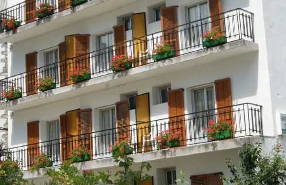 皮裏內奧斯梅里茲旅舍