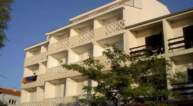 加勒布客房公寓酒店