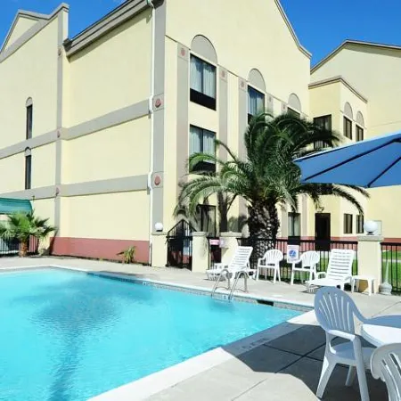 Spark by Hilton Stafford Sugar Land