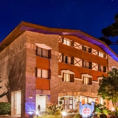 Sky Borges Hotel Alpenhaus - Gramado Hotels near Expo Gramado