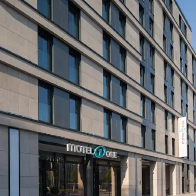 Motel One Frankfurt Messe Отели рядом с достопримечательностью «Выставочный и конгресс-центр Kap Europa»