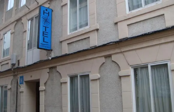 雷諾薩阿夫雷戈酒店