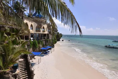 Bahari Beach Hotel
