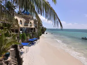 Bahari Beach Hotel
