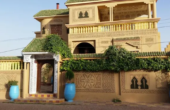 米德勒特里亞德別墅酒店