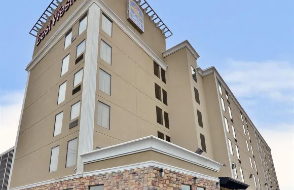 紐瓦克機場貝斯特韋斯特優質酒店