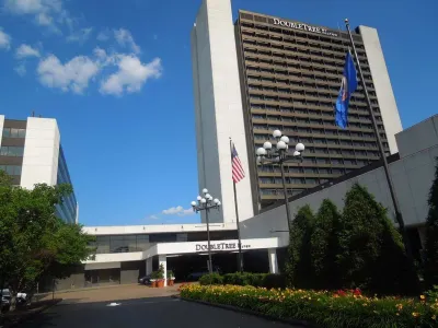 DoubleTree by Hilton Hotel Bloomington - Minneapolis South Hôtels à : Edina