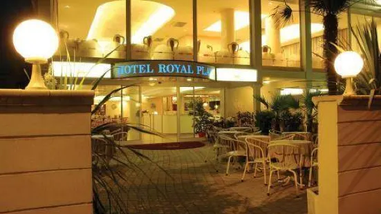 Hotel Royal Plaza