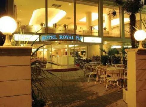 Hotel Royal Plaza