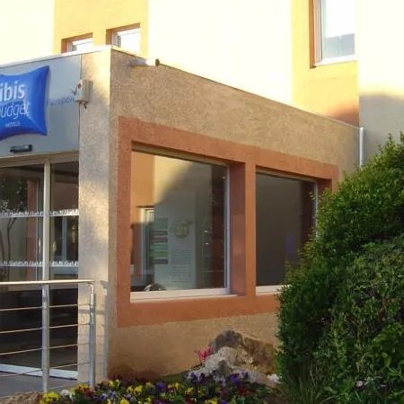 Ibis Budget Aéroport Marseille-Provence Отели в г. Мариньян
