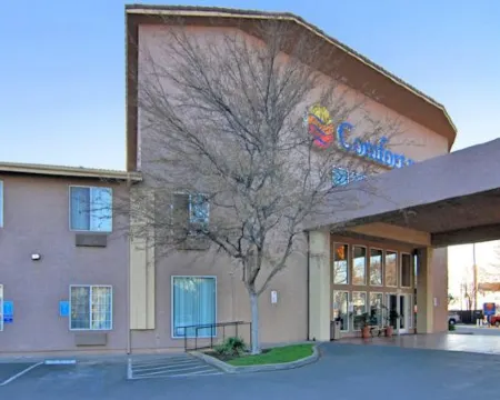 Quality Inn & Suites Fresno Northwest Hotels in Fresno