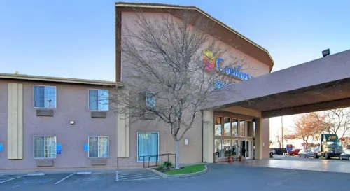 Quality Inn & Suites Fresno Northwest Hotels in Fresno County