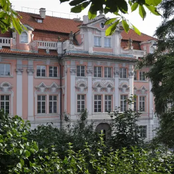 Best Western City Hotel Moran Отели рядом с достопримечательностью «Пивная U Fleku»