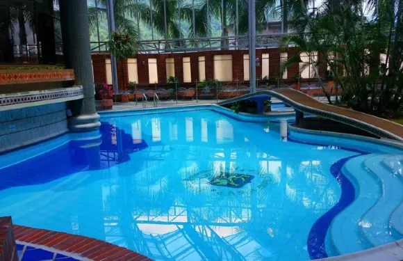 莫拉萊斯國際酒店及會議中心