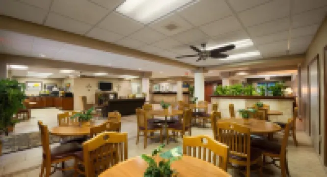 GLō Best Western  Ft. Lauderdale-Hollywood Airport Hotel