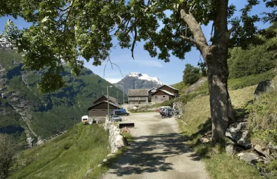 懷斯瑞斯加爾農莊