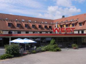 WEST Hotel an der Sächsischen Weinstrasse