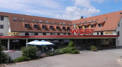 West Hotel an der Sächsischen Weinstrasse