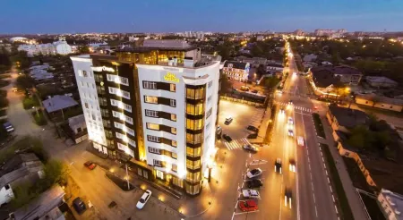 Бест Вестерн Русский Манчестер (Best Western) Отели рядом с достопримечательностью «Ивановский государственный историко-краеведческий музей»