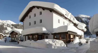 Hotel Furka Hotels near Furka Pass