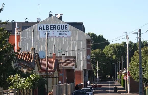 拉恩西納宿舍酒店