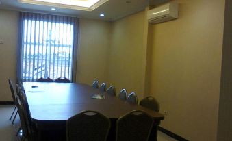 Permata Hotel - Housity
